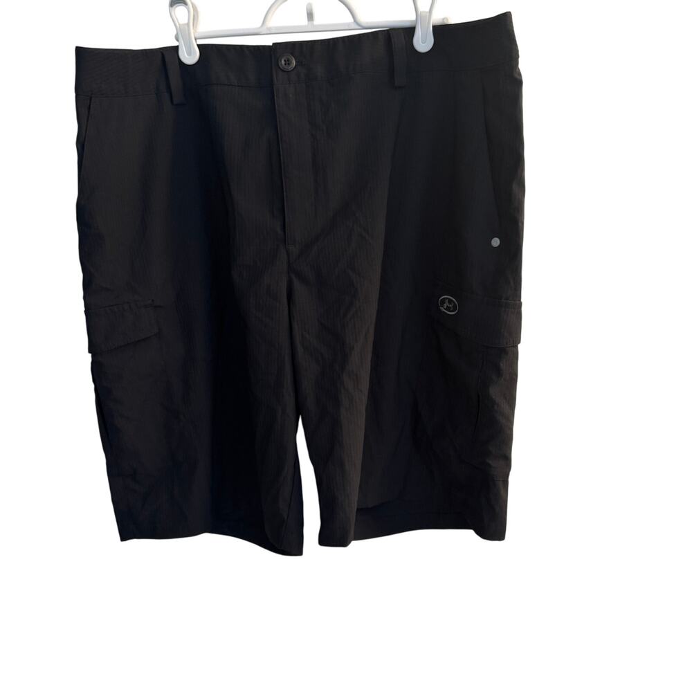 Under Armour Shorts Men's 38 Black Cargo Outdoor Nylon